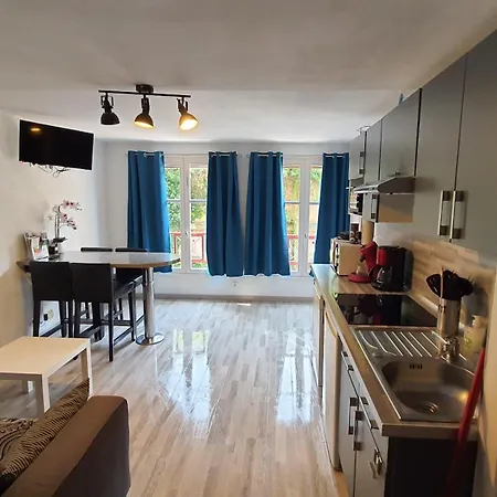 L'amirauté Apartment *